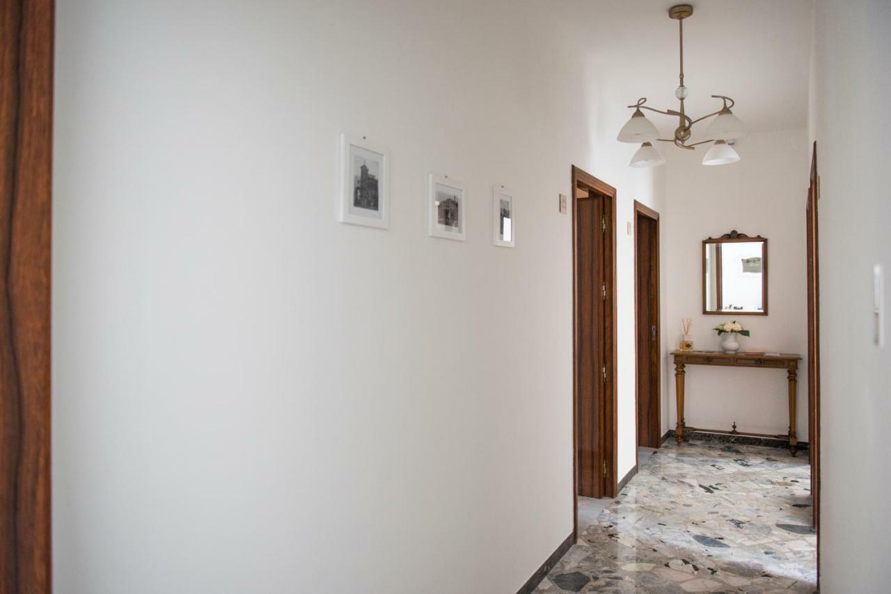 Dimora Cappuccini Guest House Cisternino Exterior photo